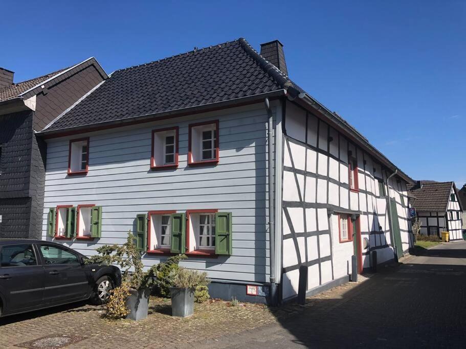 Die Kleine Villa Olefant Im Historischen Ortskern Von Schleiden-Olef Exterior photo